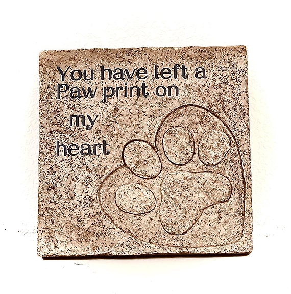 Pet Remembrance Stepping Stone (may vary)